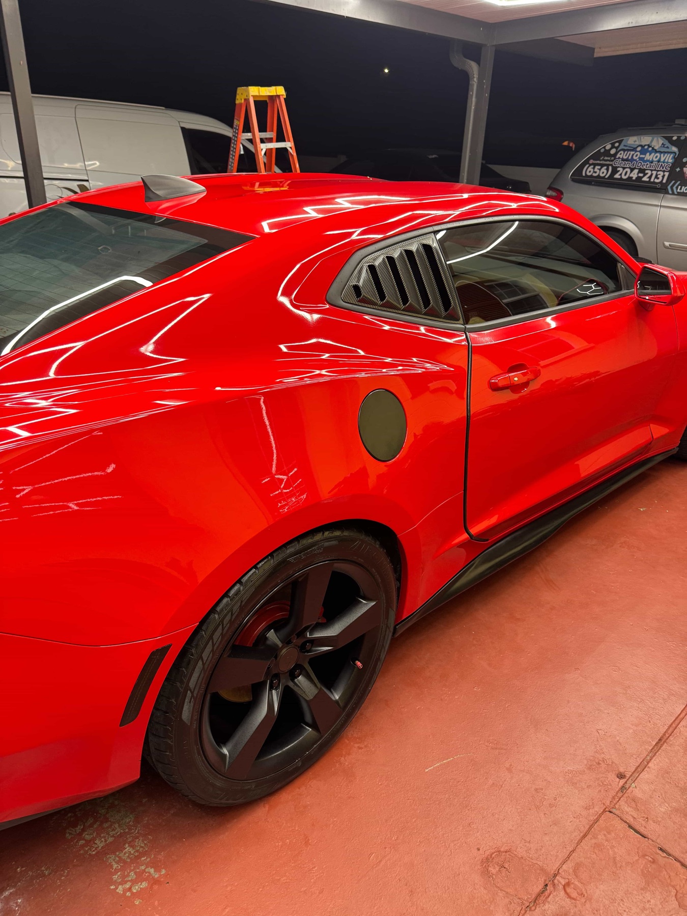 Red Camaro, rear detail